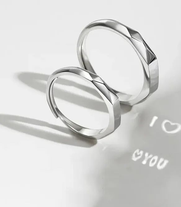 "I 🤍 - 🤍 You” Reflecting Couple Rings