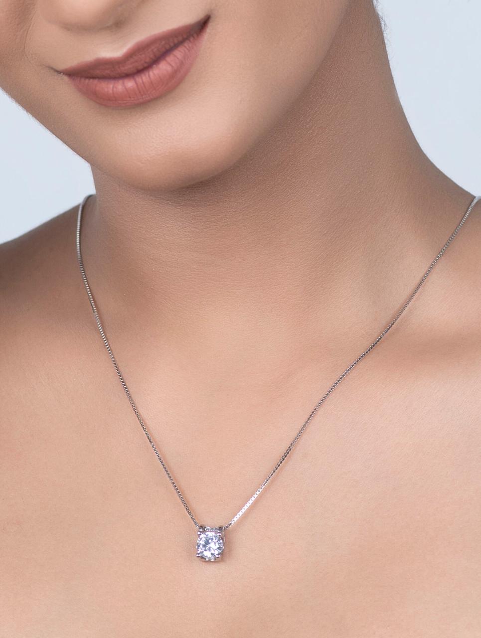 Solitaire Aura Pendant Chain