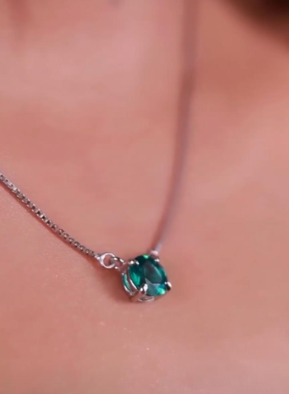 Evara’s Emerald Spark Chain- Brilliant (Round) cut stone