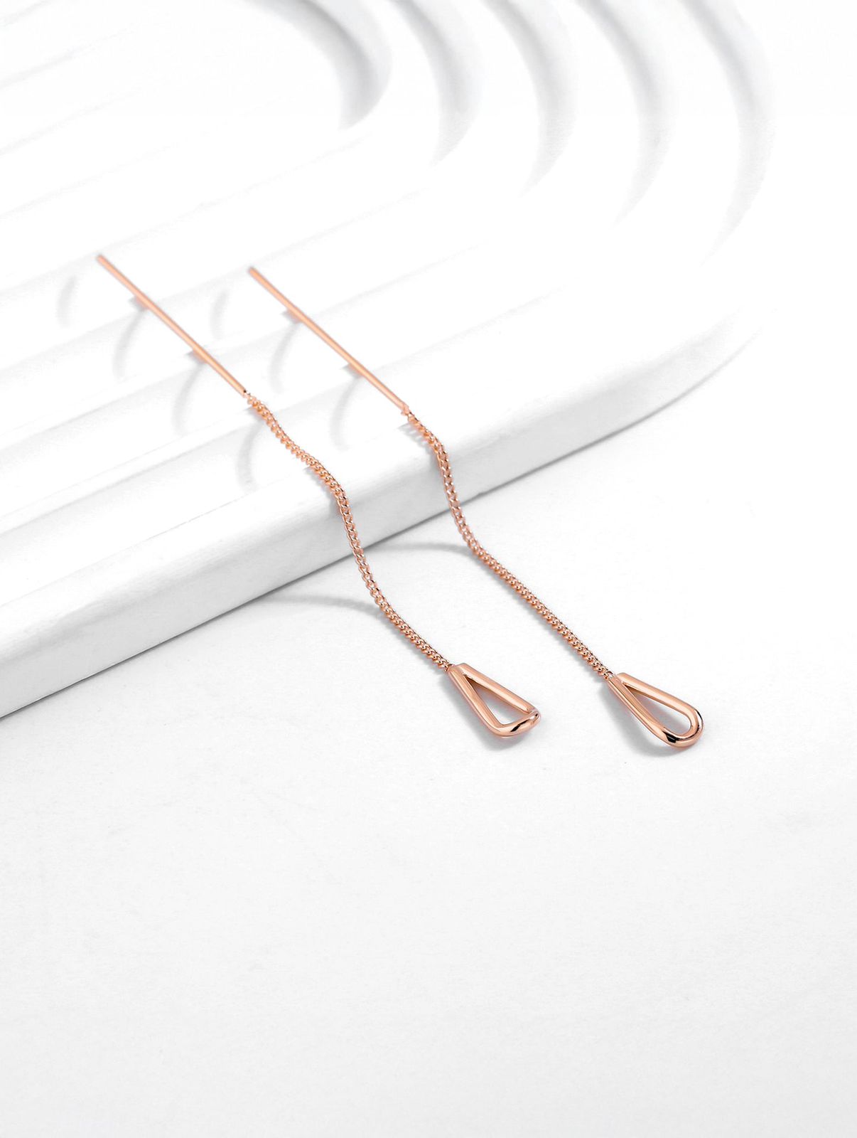 Evara’s Flow Threaders Earrings