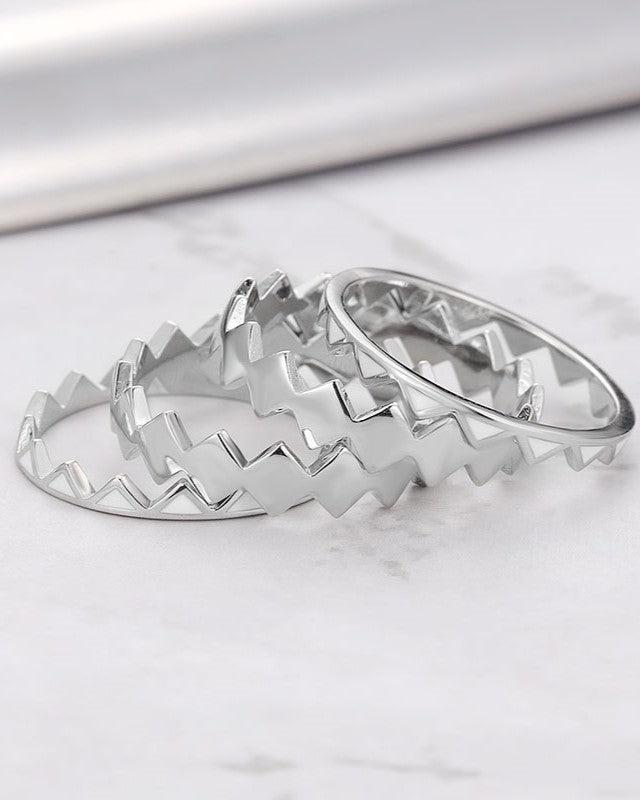 Evara's Zigzag Stack Band Ring