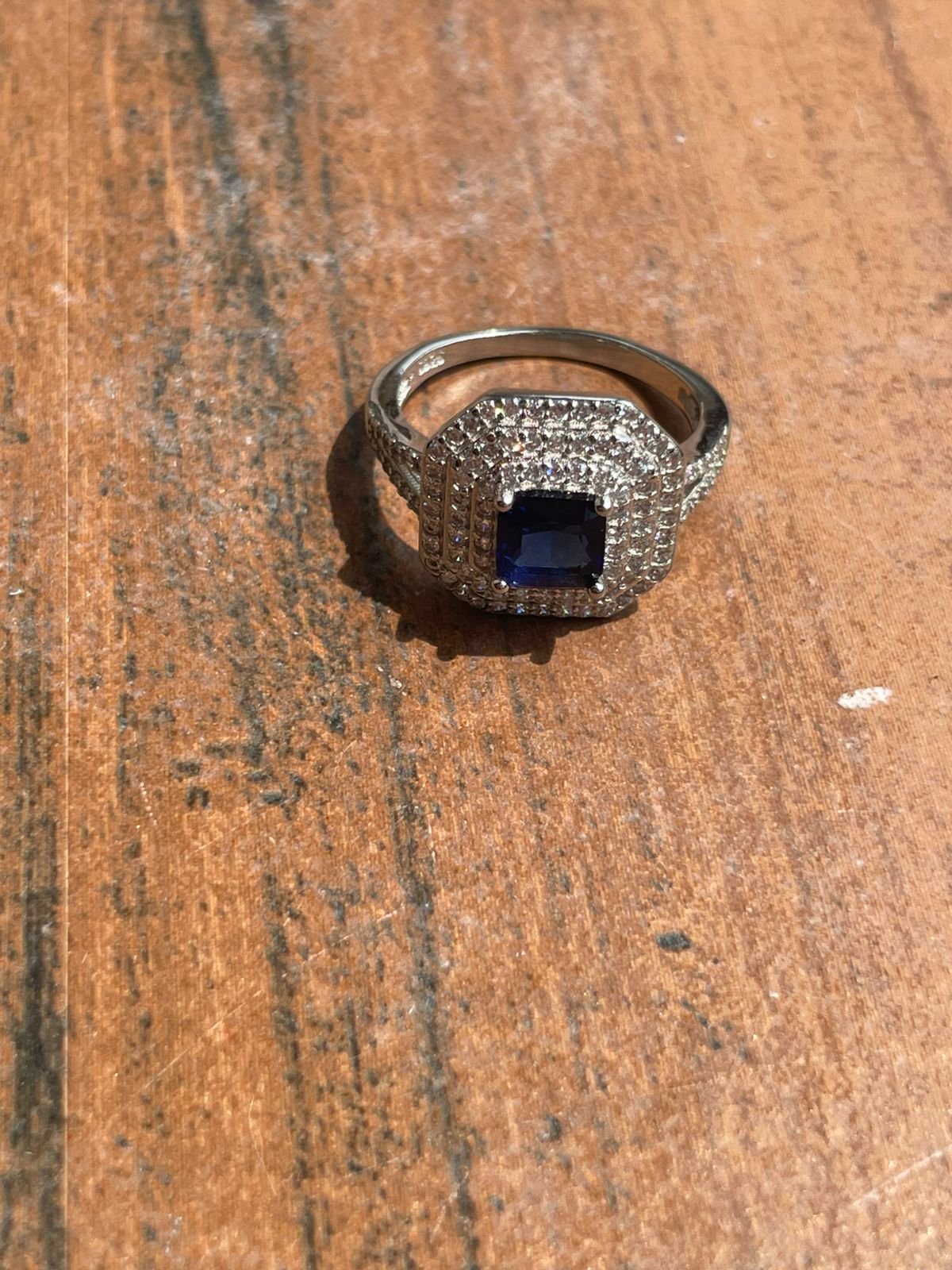 Bold Sapphire Brilliance – 925 Silver Statement Ring