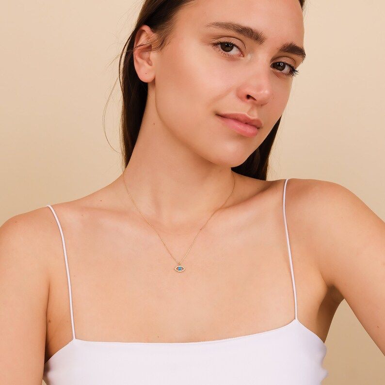 Evara’s Aura Protector Pendant